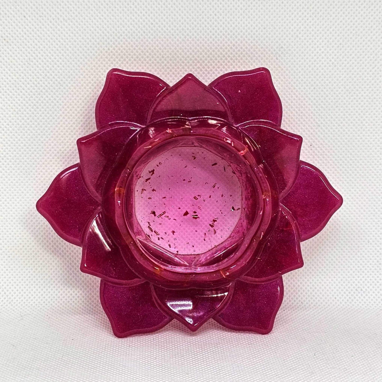 Flower tea light holder